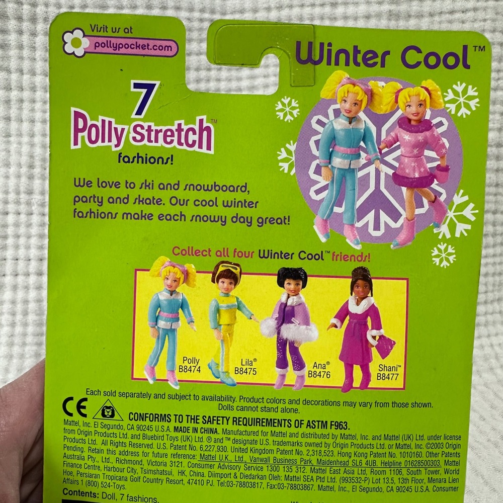 VTG 2003 Polly Pocket Winter Cool doll & fashion outfits Target exclusive New - Picture 7 of 7